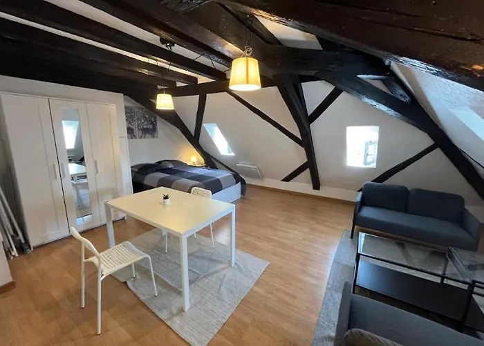 Cozy Hideaway By Cathedral